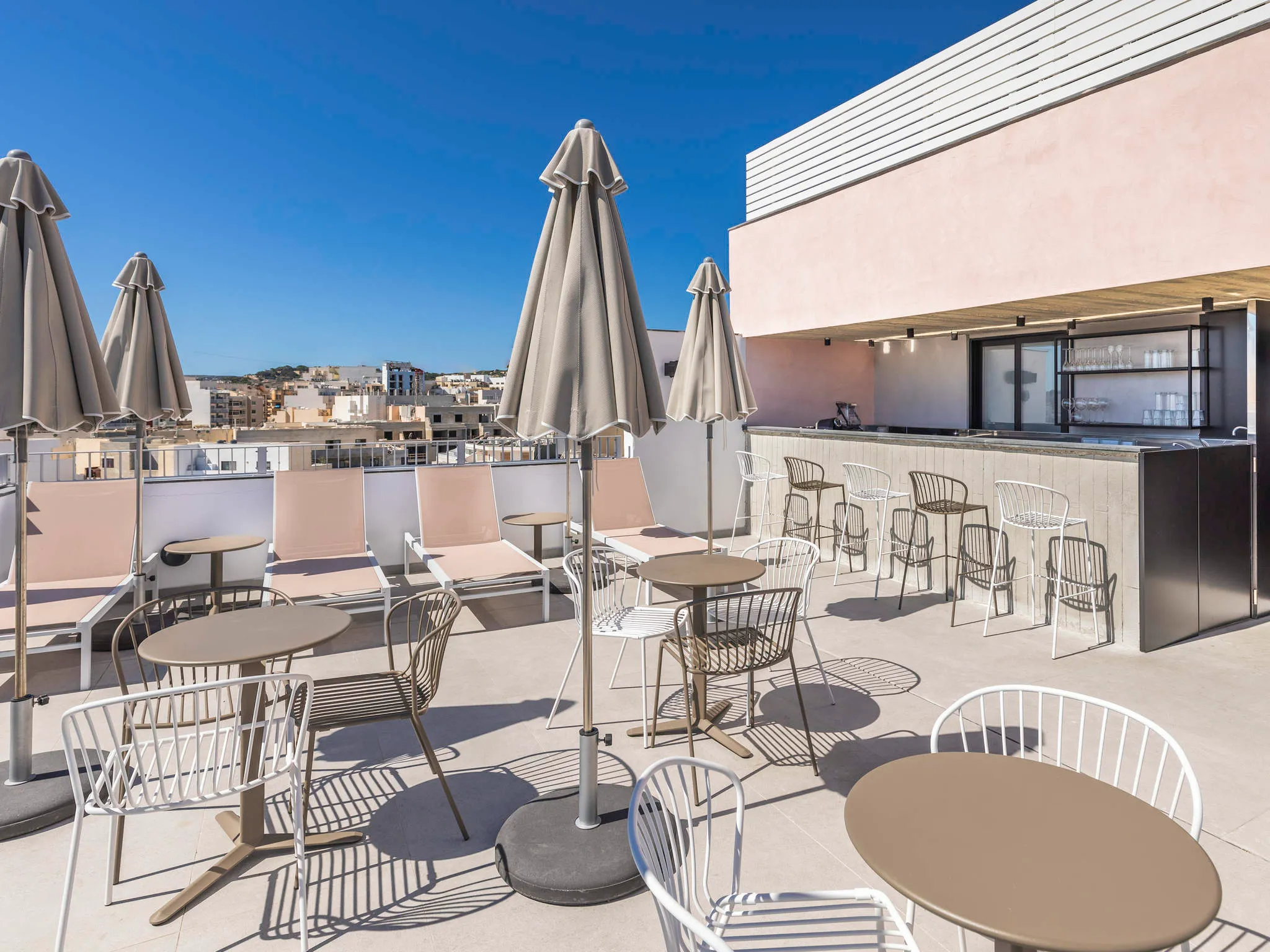 Ibis Styles lighting — view 2