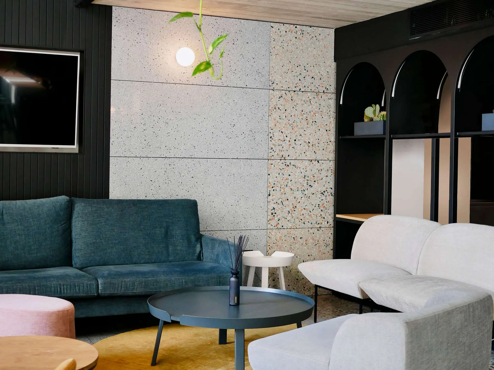 Ibis Styles lighting — view 5